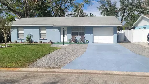 6407 3rd Ave NE, Bradenton, FL 34208