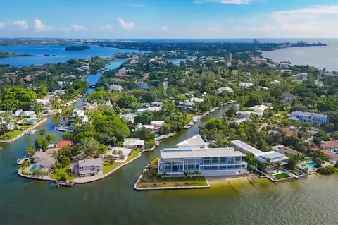 3210 Higel Ave, Sarasota, FL 34242