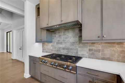 Kitchen - 1018 Blue Shell Loop, Sarasota, FL 34240 photo 6 of 9