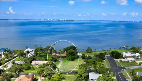 7514 Westmoreland Dr, Sarasota, FL 34243