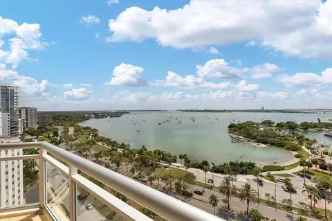 340 S Palm Ave #121, Sarasota, FL 34236