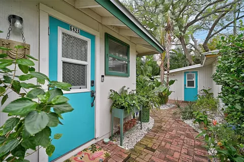 642 Lafayette Ct, Sarasota, FL 34236