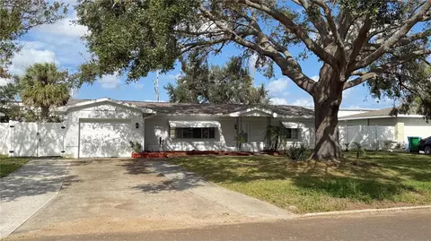 5871 52nd Ave N, Kenneth City, FL 33709