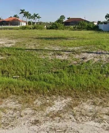 2707 Diplomat Pkwy W, Cape Coral, FL 33993