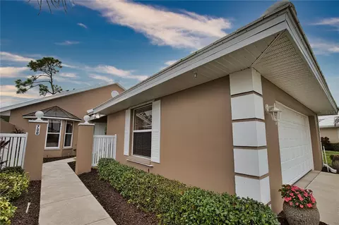 700 Harrington Lake Dr N #8, Venice, FL 34293