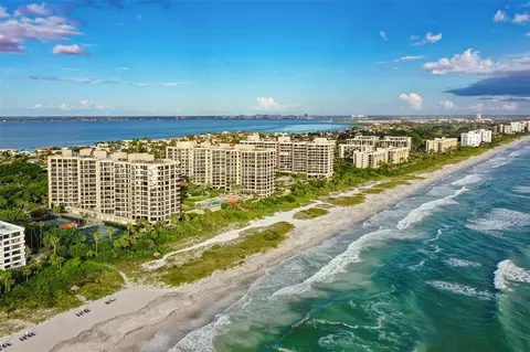 1241 Gulf Of Mexico Dr #303, Longboat Key, FL 34228