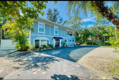 4439 Ocean Blvd, Sarasota, FL 34242