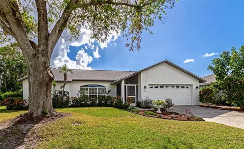 5721 31st Ct E, Bradenton, FL 34203