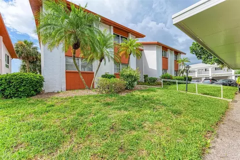 4795 Independence Dr, Bradenton, FL 34210