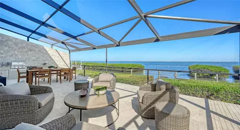 3460 Mistletoe Ln, Longboat Key, FL 34228