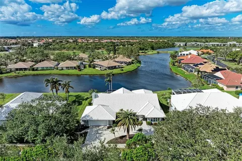 807 Carnoustie Dr, Venice, FL 34293