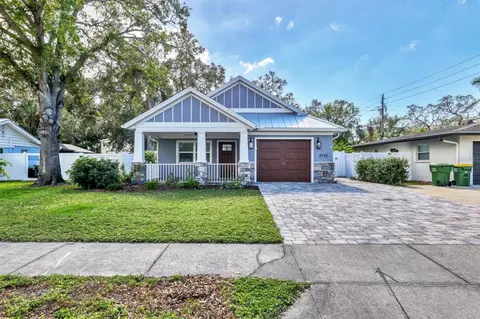 2110 Hawthorne St, Sarasota, FL 34239
