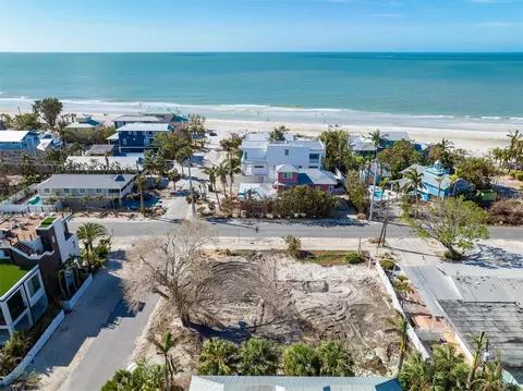 11101 Gulf Dr, Anna Maria, FL 34216
