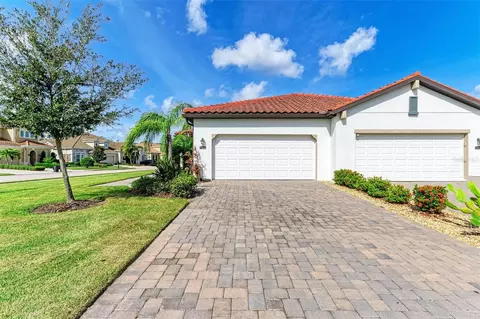 2324 Springhaven Ln, Bradenton, FL 34211