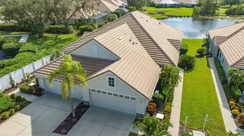 7038 Four Seasons Cir, Lakewood Ranch, FL 34202