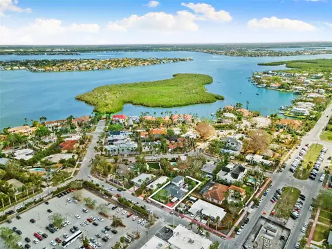 430 Monroe Dr, Sarasota, FL 34236