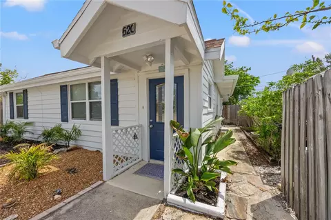 620 Golf Dr, Venice, FL 34285