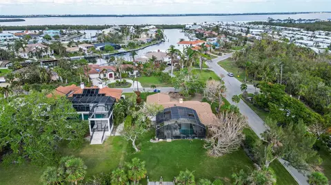 5901 Emerald Harbor Dr, Longboat Key, FL 34228