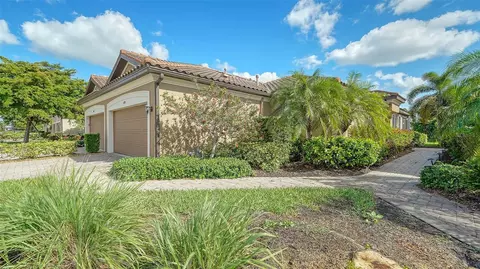 5870 Cavano Dr, Sarasota, FL 34231