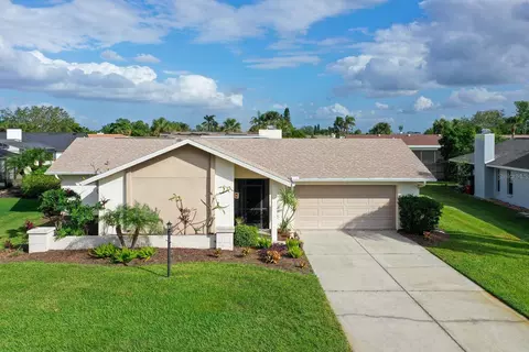 3652 Kingston Blvd, Sarasota, FL 34238