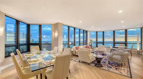 1211 Gulf Of Mexico Dr #212, Longboat Key, FL 34228