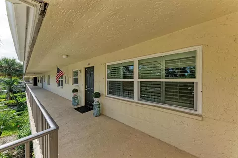6939 W Country Club Dr N #256, Sarasota, FL 34243