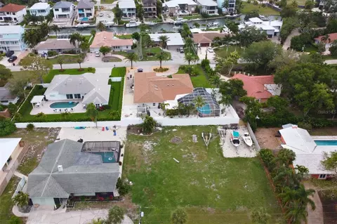 Southpointe Drive, Sarasota, FL 34231