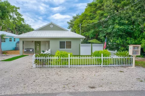 173 Hibiscus St, Tavernier, FL 33070