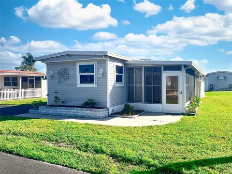 5316 53rd Ave E #B6, Bradenton, FL 34203