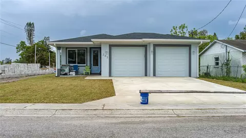 203 16th St W, Palmetto, FL 34221