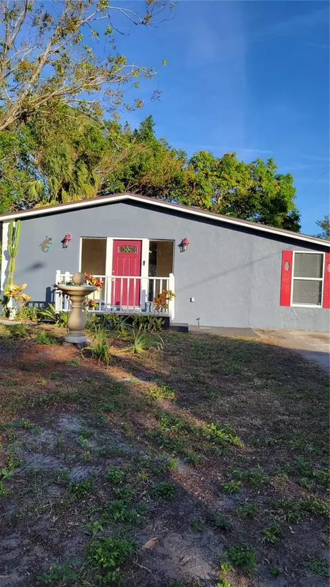 601 27th St W, Bradenton, FL 34205