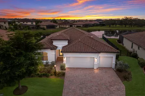 13627 American Prairie Pl, Lakewood Ranch, FL 34211