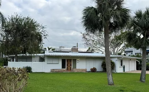 1632 Memory Ln, Sarasota, FL 34231