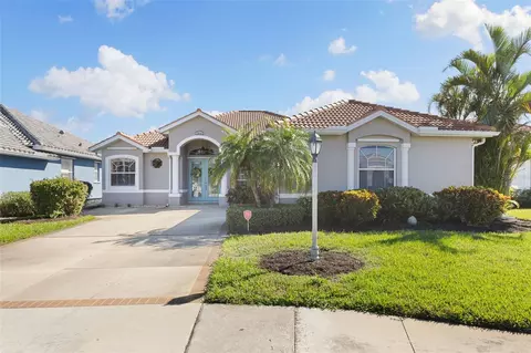 2844 Royal Palm Dr, North Port, FL 34288