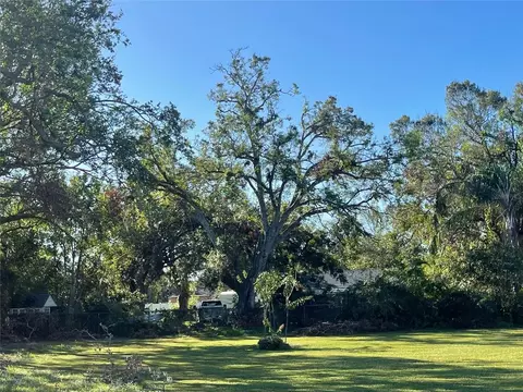 4320 Wilkinson Rd, Sarasota, FL 34233