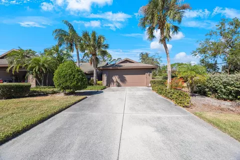 7104 Saint Andrews Ln, Sarasota, FL 34243