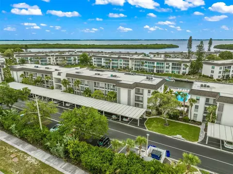 4360 Chatham Dr #108, Longboat Key, FL 34228