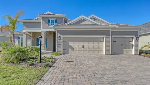 21205 Holmes Cir, Venice, FL 34293