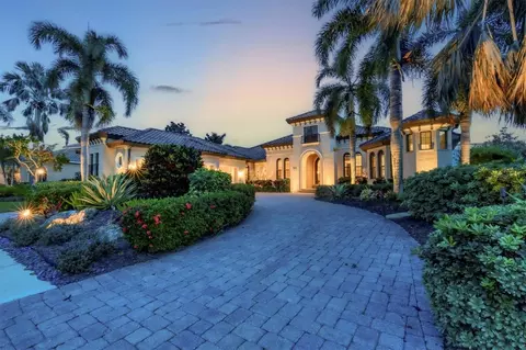 7511 Ladybank Xing, Lakewood Ranch, FL 34202