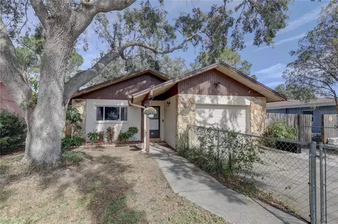 631 74th Ave N, Saint Petersburg, FL 33702