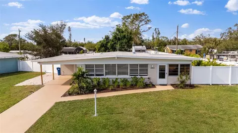 4504 57th St W, Bradenton, FL 34210