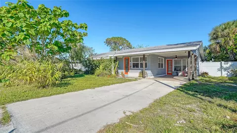 2111 Outer Dr, Sarasota, FL 34231