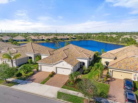 21617 Avon Park Ct, Venice, FL 34293