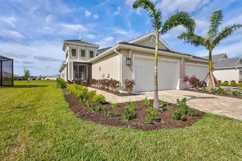 255 Okeeffe Cir, Bradenton, FL 34212