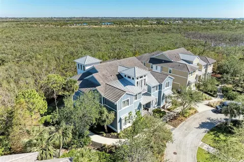 321 Sapphire Lake Dr #101, Bradenton, FL 34209