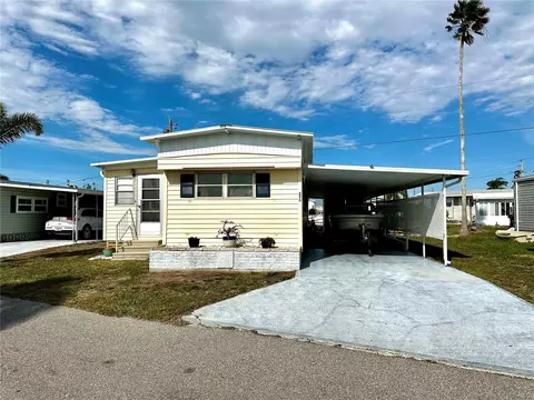 290 Nassau Dr, Palmetto, FL 34221