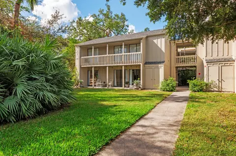 2204 Bahia Vista St #D1, Sarasota, FL 34239