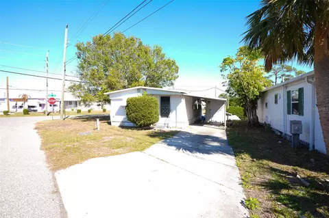 6903 Tarpon Ln, Bradenton, FL 34207