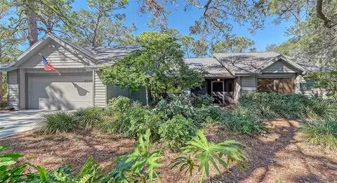 6246 Ravenwood Dr, Sarasota, FL 34243
