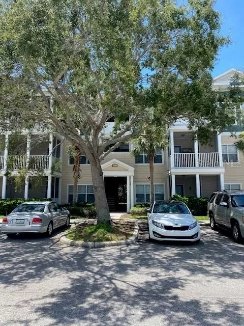 4802 51st St W #111, Bradenton, FL 34210